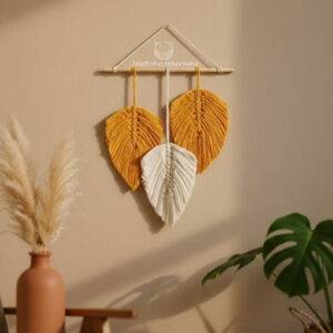 Tapiz de macramé Canario.