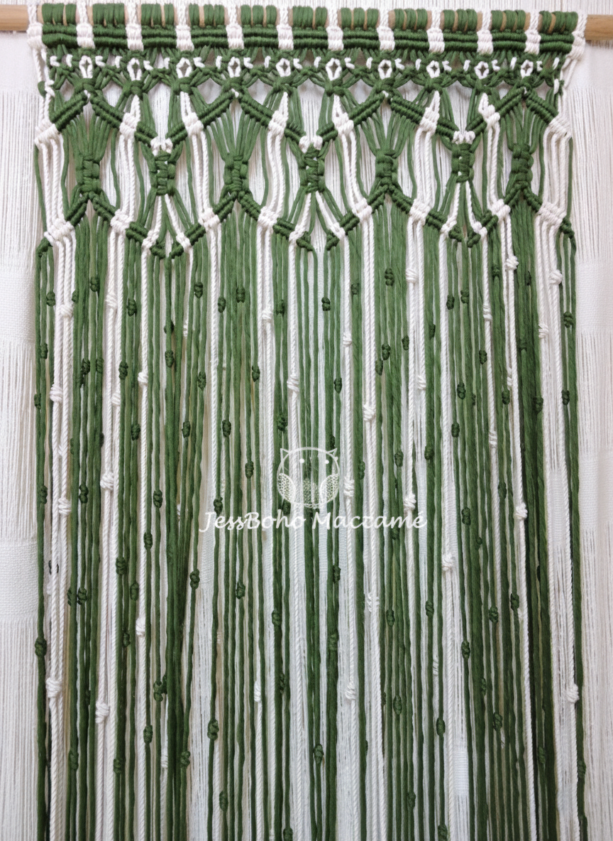 Cortina de macramé Aurora verde.