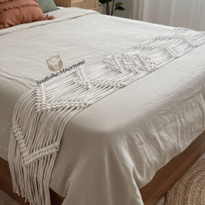 Camino de mesa-cama macramé Lunes.